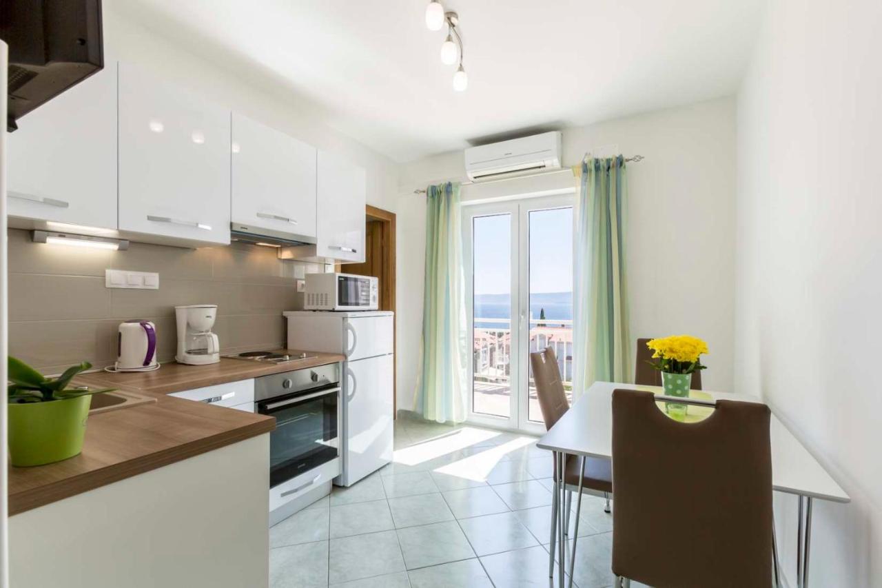 Apartmani Bezmalinovic Бол Экстерьер фото